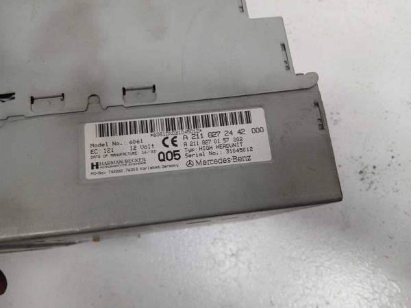 RADIO MERCEDES CLASS-E W211 2002-2009 - Vue 3